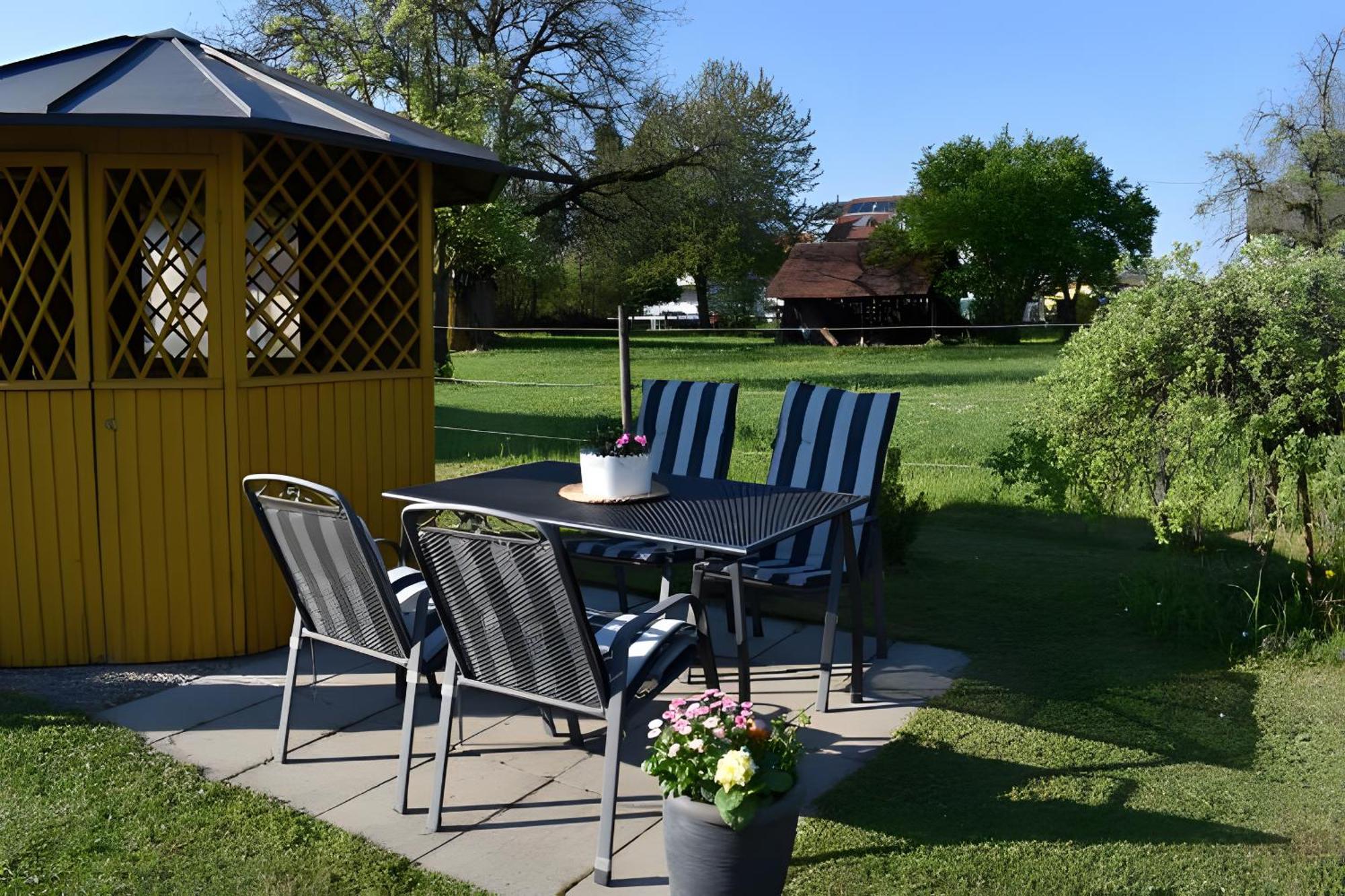 Apartamento Ferien- Und Obsthof Dillmann Langenargen Exterior foto